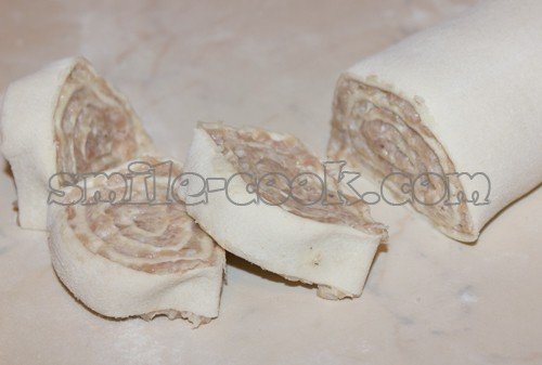 булочки с мясом