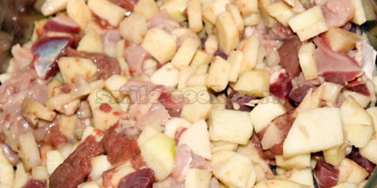 giblets, liver and apples