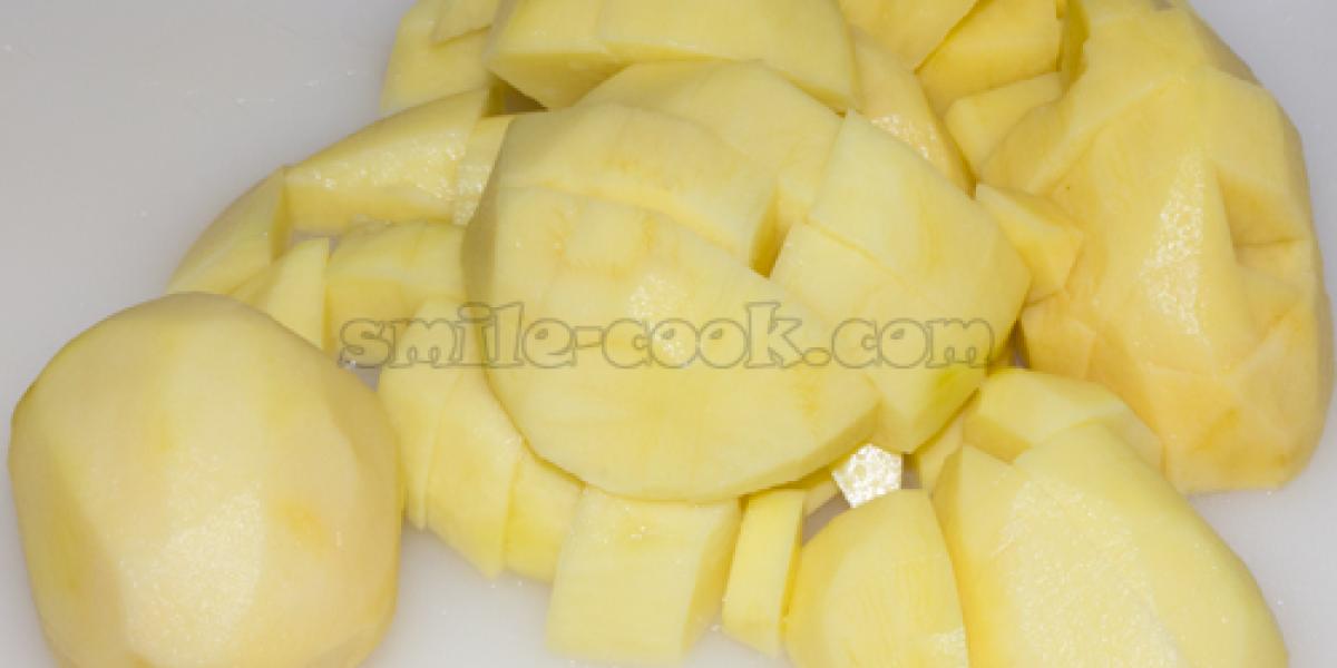 sliced potatoes