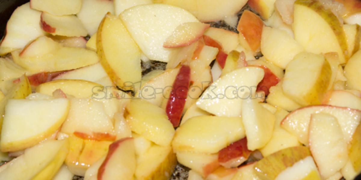 stewed apples