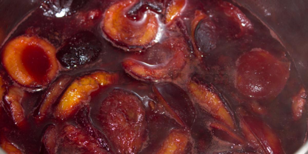 plums stewed in wine