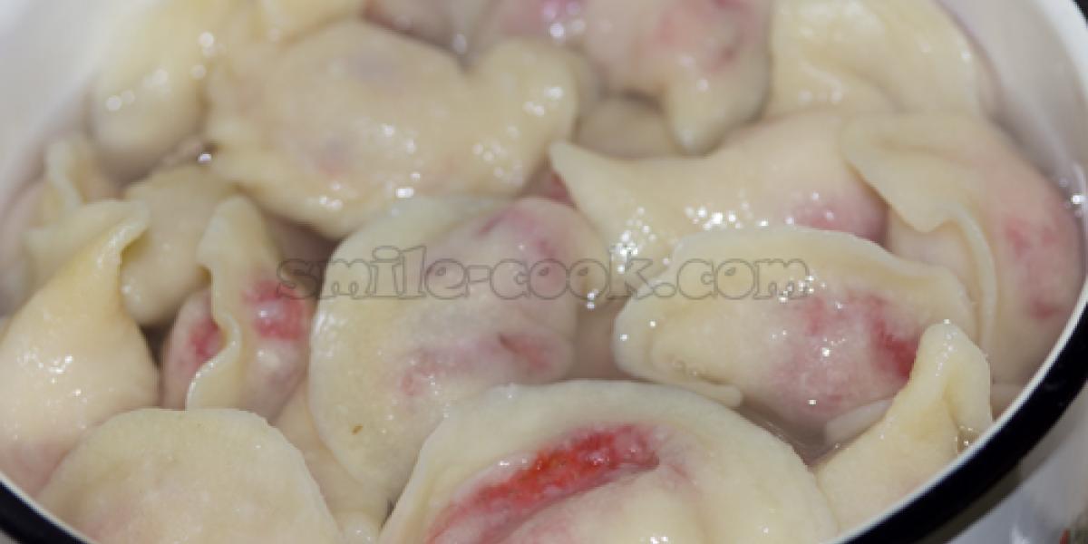 boiling dumplings with strawberries