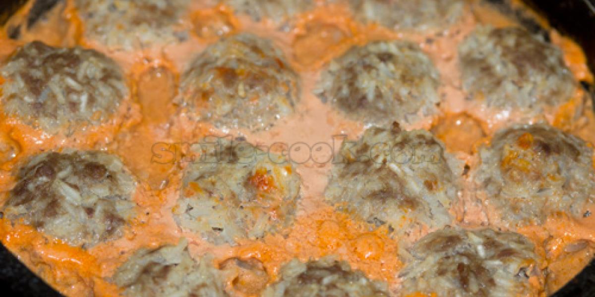 meatballs baked in sauce