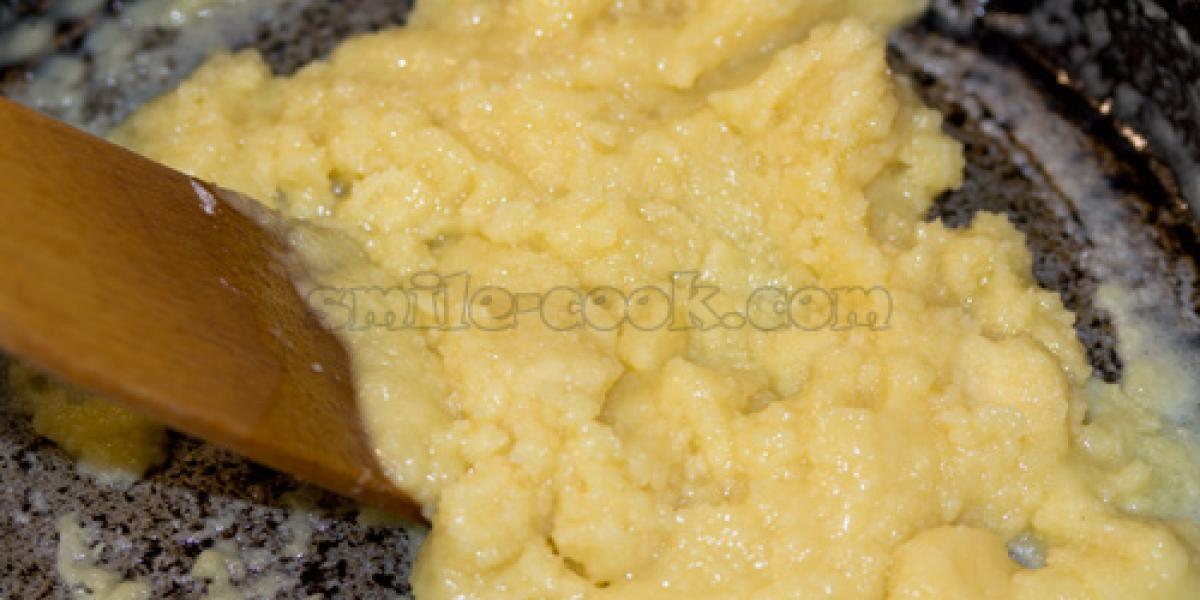 flour in butter for béchamel