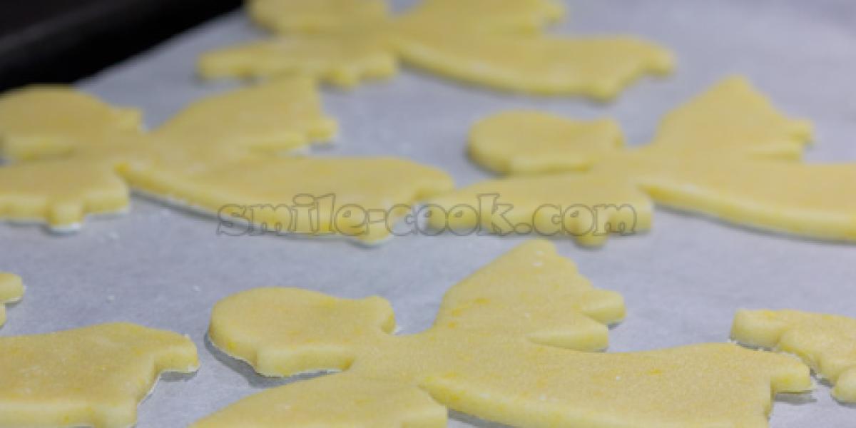 cookies on tray