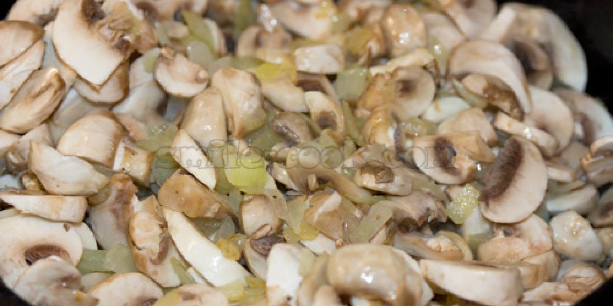 mushrooms with onions