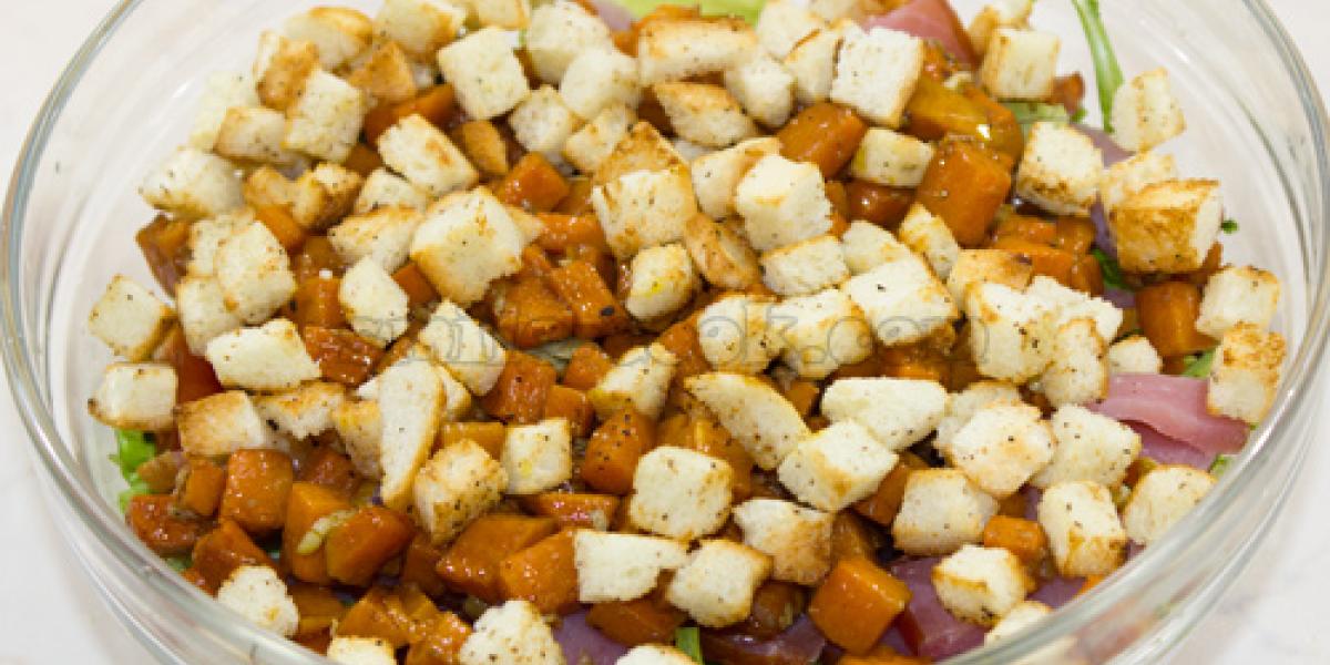 pumpkin and crouton salad