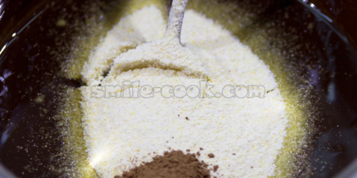 chocolate mass with cornmeal and cocoa