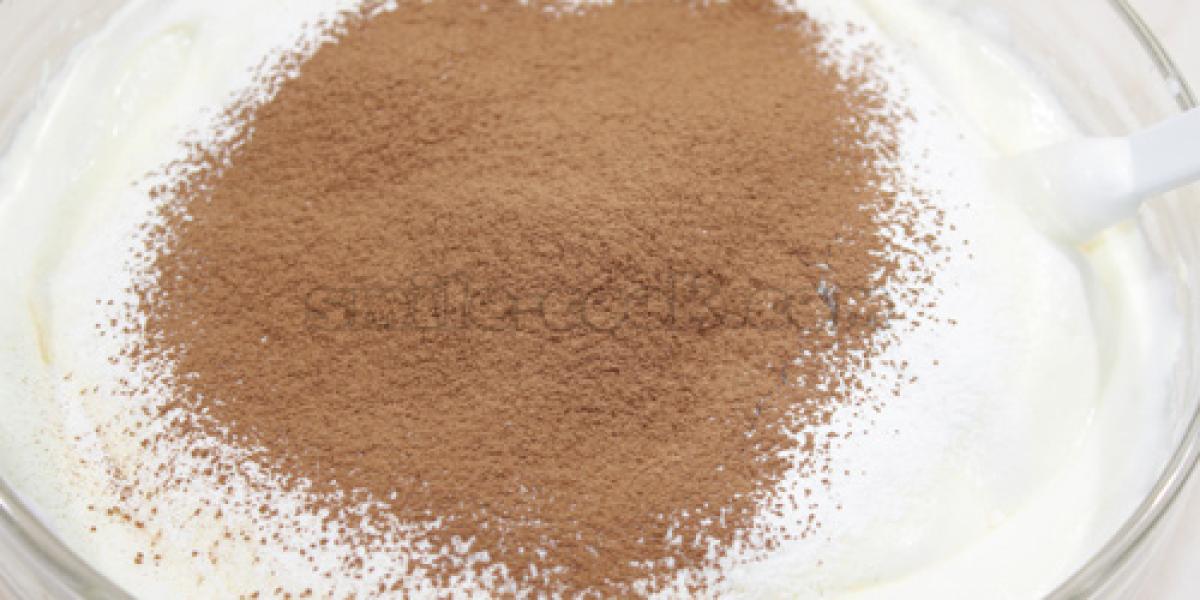 egg mixture with flour and cocoa