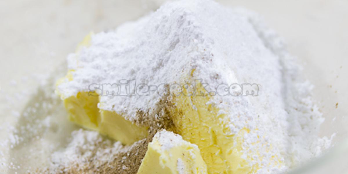 butter with cinnamon and powdered sugar