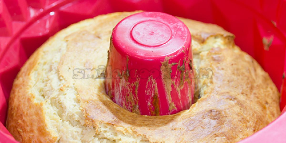 rum baba in mold