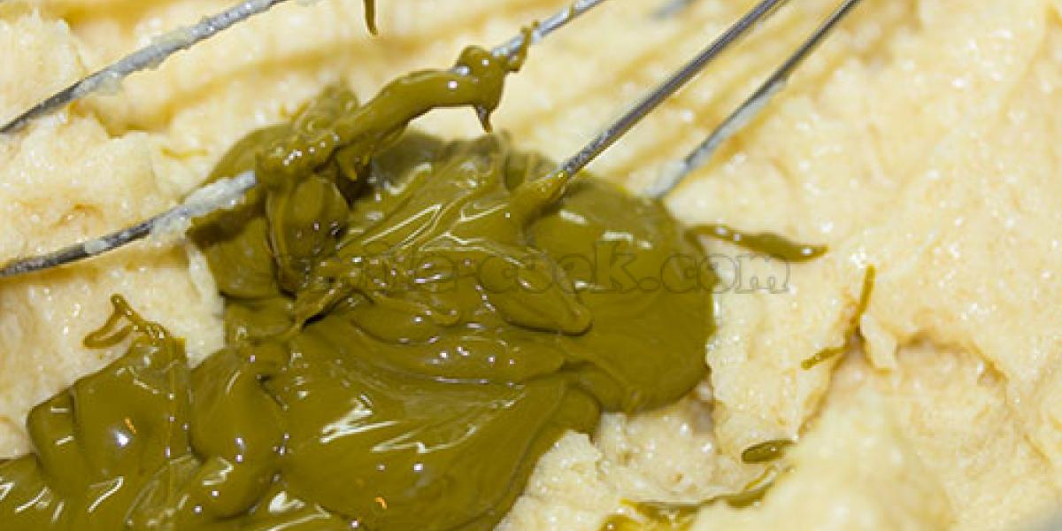 pistachio paste cream