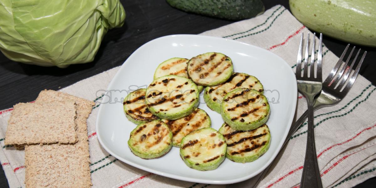 grilled zucchini in a pan